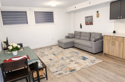 Lawrence Heights Apartment | Cozy basement apartment at a perfect location for business or leisure
