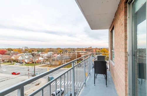 Rosedale Apartment | Cozy & Bright 1BR King Apartment - near DT Hamilton!