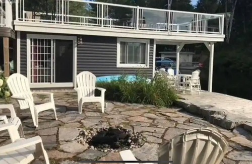 Torrance House | Cozy bungalow in quiet bala bay on lake muskoka. Muskoka Lake