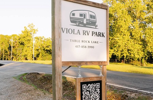 Shell Knob Cabin | Cozy Cabin at Viola RV Park Near Table Rock Lake!
