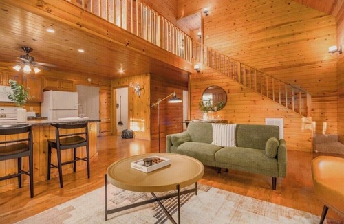 Greers Ferry Cabin | Cozy Cabin