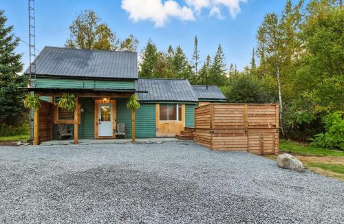 Hastings Highlands House | Cozy Cottage Retreat Private 2 Acres, Near Lake