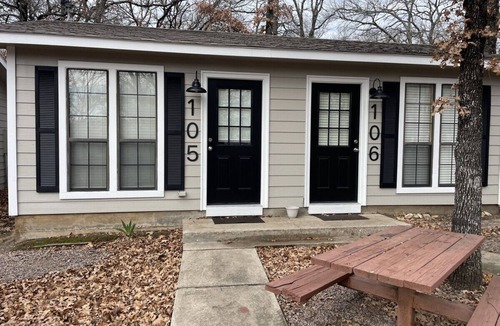 Denison Cabin | Cozy Duplex Style Cabin on Lake Texoma: Cabin 105