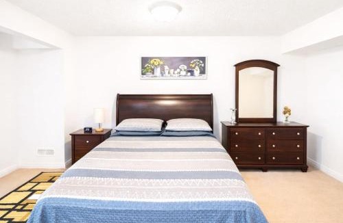 Halton Regional Municipality Apartment | Cozy Guest Suite with Private Bathroom & Entrance
