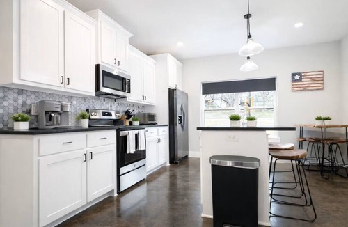 Pottsboro House | Cozy Home by Tanglewood | A Quiet Comfortable Stay