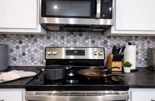 Pottsboro House | Cozy Home by Tanglewood | A Quiet Comfortable Stay