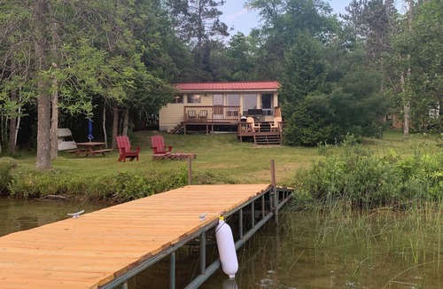 Blind River Cottage | Cozy lake side cottage. Pet friendly