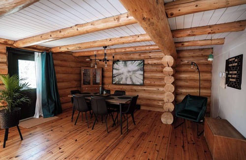 Lac Superieur Village Ski Chalet | Cozy Log Cabin with Spa - 3 min of Tremblant