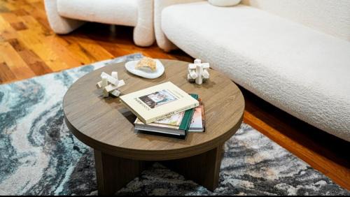 Oak Cliff Apartment | Cozy Luxury modern home
