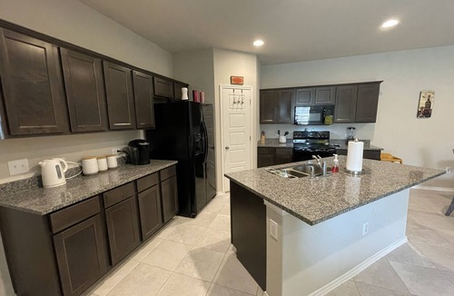 Georgetown House | Cozy Newly Constructed 2-Bedroom Townhome in Quaint Georgetown