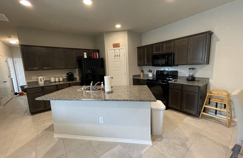 Georgetown House | Cozy Newly Constructed 2-Bedroom Townhome in Quaint Georgetown