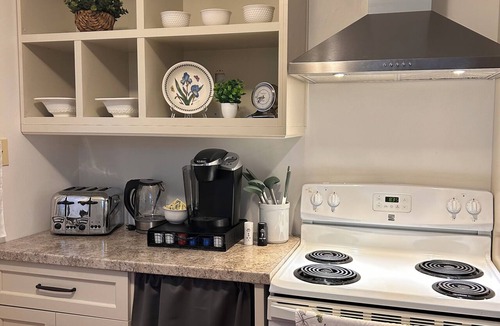 Harbour Grace Cottage | Cozy Noad Cottage in the Historic Town of Harbour Grace