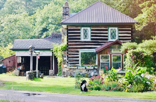 Greater Madawaska Cabin | Cozy private cabin with wifi. Close to Ski, Golf, Lakes and beach.Dog friendly