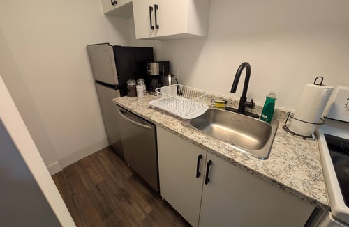 Richmond Hill Apartment | Cozy & Private Suite w/Private Entrance & Parking
