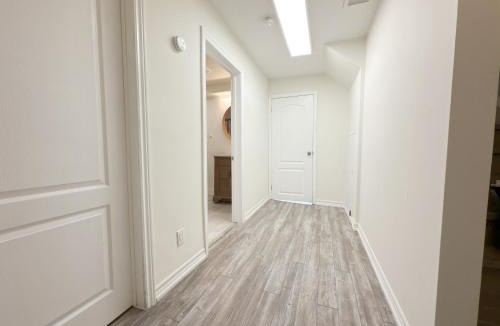 The Peanut House | Cozy room with private bath near Don Mills Subway
