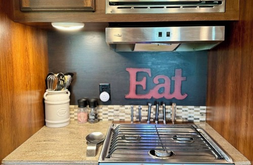 Breckenridge House | Cozy RV in Breckenridge nestled in the woods of a 50 acre farm