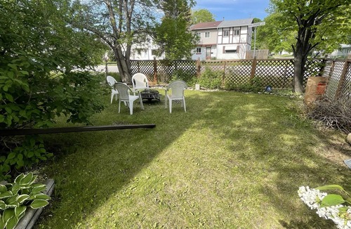 Fort Gary House | Cozy shared stay on the corner of Houde Drive.