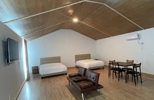 Fort Worth Cultural District Apartment | Cozy studio in charming Fort Worth with AC, WiFi