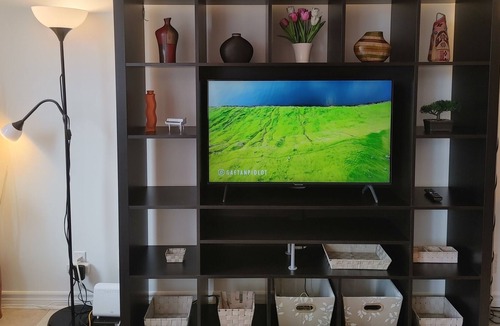 Shaughnessy Village Condo | Cozy Studio with Nice Views of Downtown Montreal,Steps from ALL Amenities&Events
