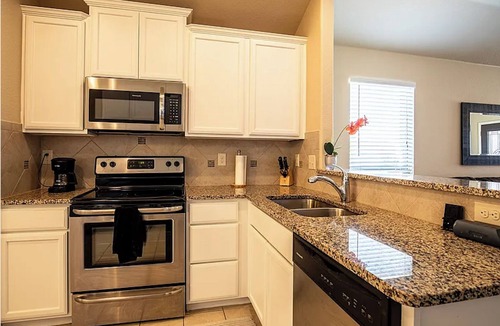 Denton County House | Cozy Texas Charm: Fully Furnished Home Near Little Elm, Lake & Frisco!