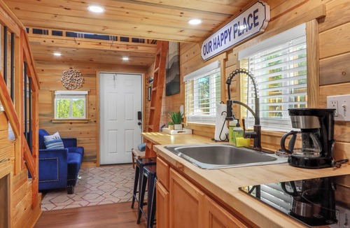 Dripping Springs House | Cozy Tiny House in Dripping Springs w/Sunset Views & Romantic Fireplace