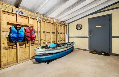Rogers House | Creekside Cabin - Beaver Lake Creek Access