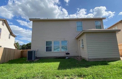 Berdoll Farms House | Crews OK Tesla Adjacent 7 Beds 4 BR 2.5 Bath
