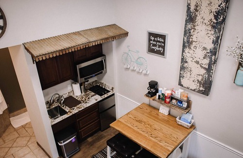 Carthage Apartment | Crossroads Studio: Steps Away from Historic Rt. 66 and Carthage Square