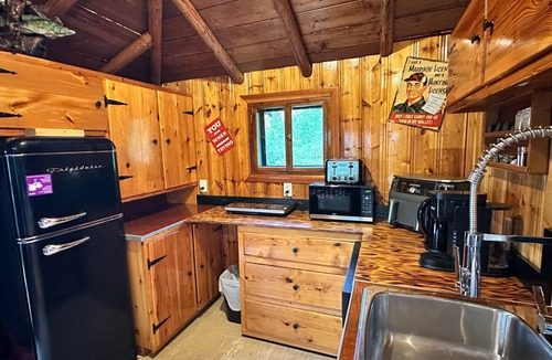 Northern Ontario Cabin | Cut-in-Half Cabin near Kenora, Ontario