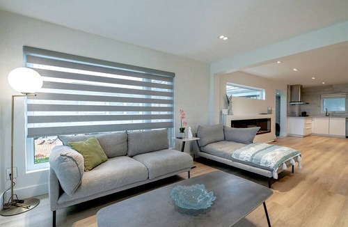 Leamington Cottage | Cute Modern Style Beach Close Cottage in Leamington, Ontario