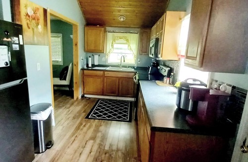 Manitou Beach-Devils Lake House | Cute little 2-bedroom cabin by the lake in Manitou Beach-Devils Lake