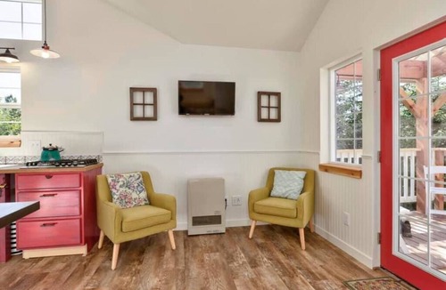 Anchor Point House | Dandelion-Fireweed Meadows Vacation Rental