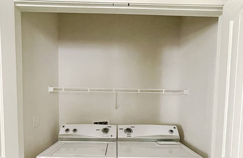 Stillwater Apartment | Delightful 2BD/2.5BA + Gym - Stillwater