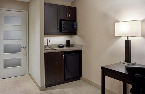 Guelph Hotel | Delta Hotels by Marriott Guelph Conference Centre