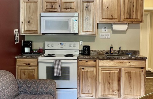 Denali National Park Hotel | Denali Rainbow Village RV Park and Motel
