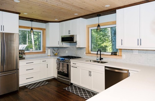 Eagle Lake Cottage | Destination Haven for Outdoor Enthusiasts!