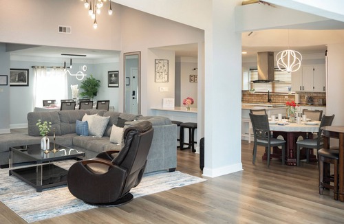 Tarrant County House | DFW Spacious Cozy Modern Villa