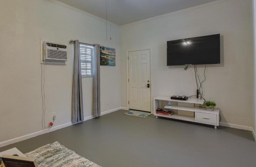 Wills Point House | Dock & Fire Pit: Lake Tawakoni Vacation Rental!