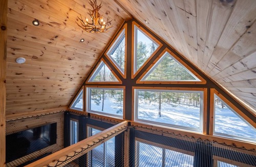 Sainte-Emelie Apartment | Domaine des Pins |Beach |HotTub & Sauna| 4 Chalets