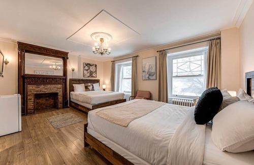 Vieux-Quebec-Cap-Blanc-colline Parlementaire Hotel | Double Room #9