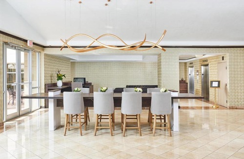 Dallas Design District Hotel | DoubleTree by Hilton Dallas Market Center