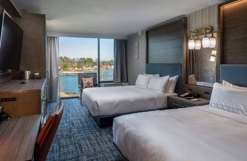 Hot Springs Hotel | DoubleTree by Hilton Hot Springs