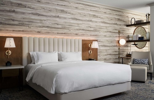 Dallas Hotel | DoubleTree by Hilton Hotel Dallas – Love Field