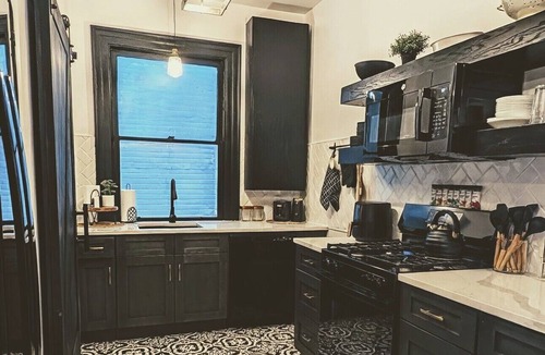 Franklin Apartment | Downtown Loft apartment! Cozy,modern but yet with historical charm!
