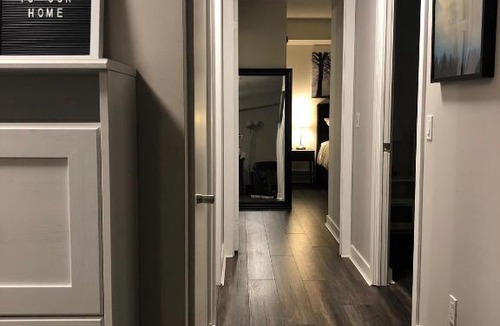 King West Village Apartment | Downtown near Exhibition 2BR+2BA w/ large balcony