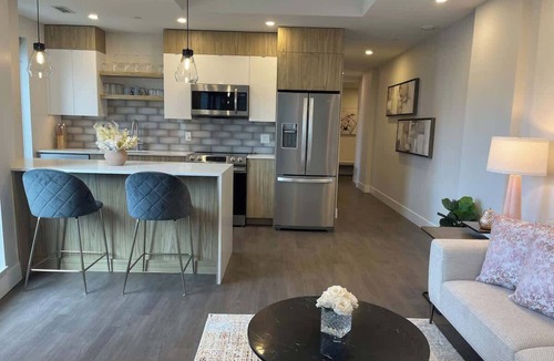 Downtown Halifax Apartment | Downtown, Spotless 2 Bed, 2 Bath with 6 appliances