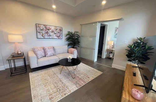 Downtown Halifax Apartment | Downtown, Spotless 2 Bed, 2 Bath with 6 appliances