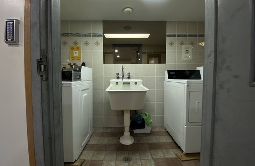 Shaughnessy Village Apartment | Downtown Studio 5 min walking distance to everything you can imagine!