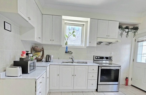 Trinity - Bellwoods Apartment | Downtown Toronto 1 bedroom unit Near Trinity bellwood park