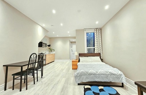 Trinity - Bellwoods Apartment | Downtown Toronto Apartments